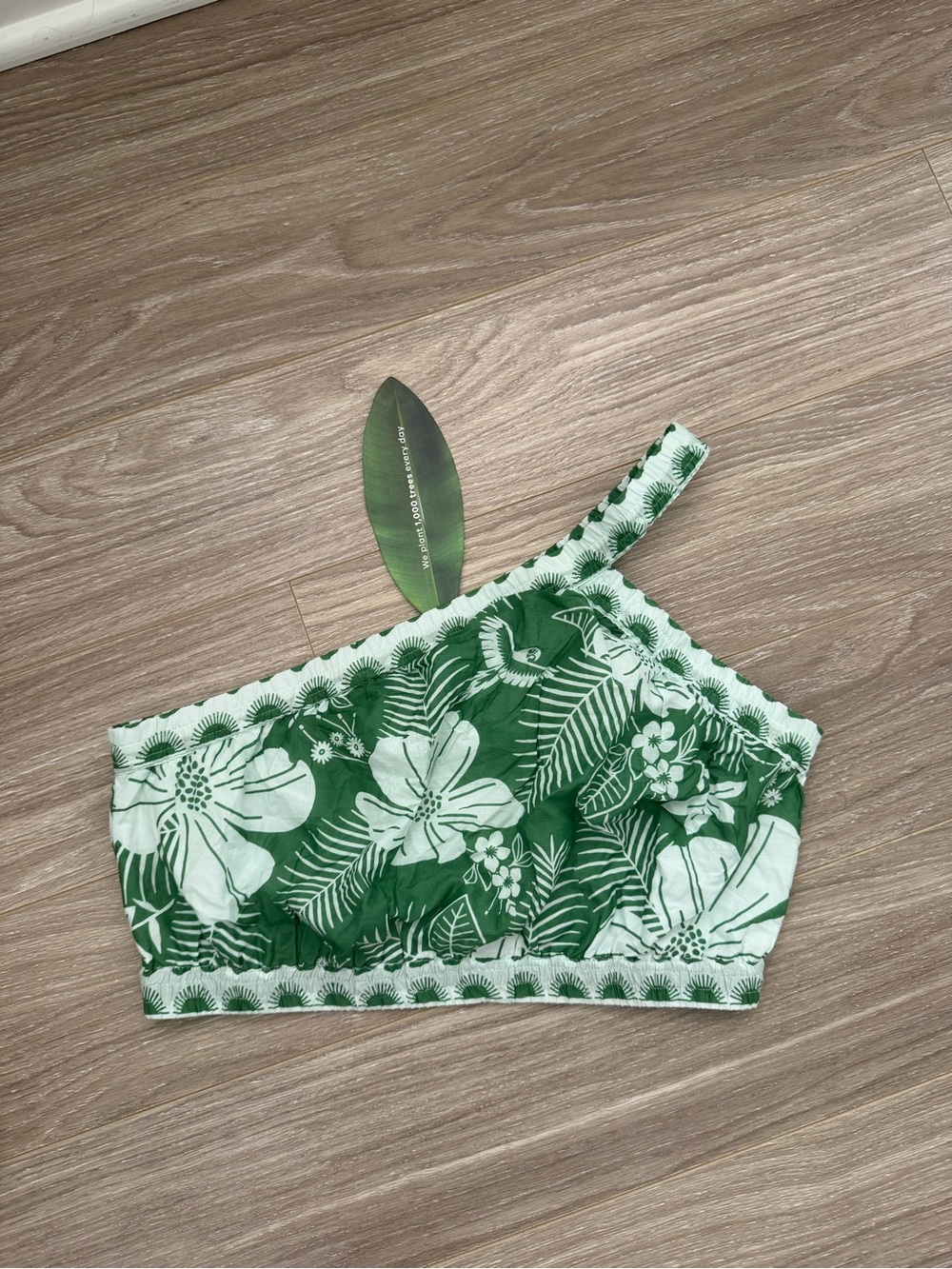 NWT Farm Rio Macaw Elegance Floral Crop Top One Shoulder Green & Off White Sz M